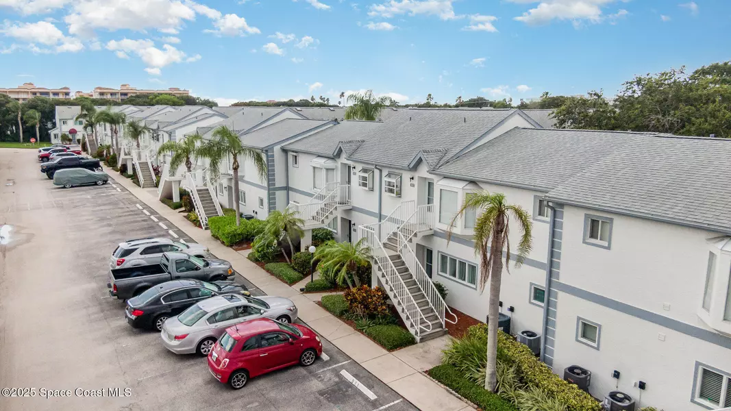 511 Ocean Park LN #V190, Cape Canaveral, FL 32920