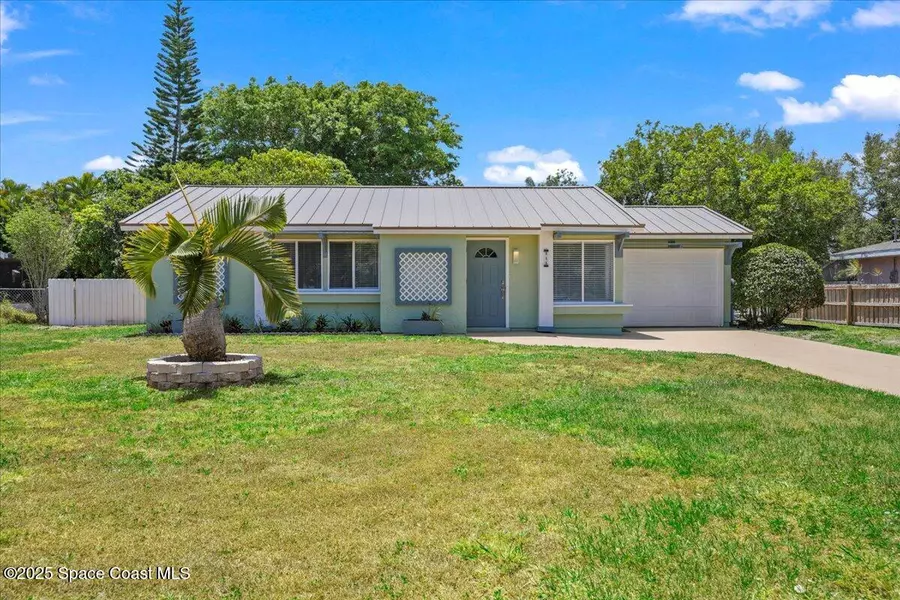 855 23rd PL SW, Vero Beach, FL 32962