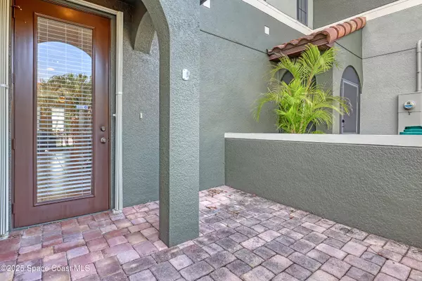 Satellite Beach, FL 32937,681 Ventura DR