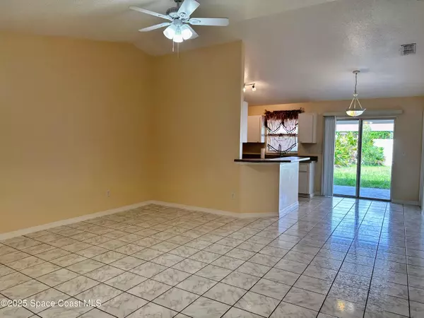 Palm Coast, FL 32164,19 Rainbow LN #0