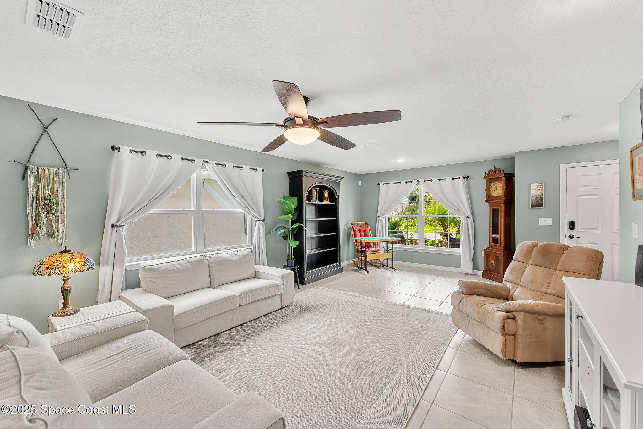 Palm Bay, FL 32908,812 Corbin CIR SW