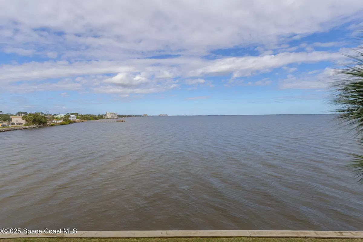 Titusville, FL 32780,2465 S Washington AVE #A304