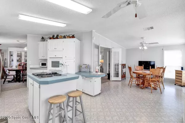 Micco, FL 32976,7648 Kyak CT #Q16