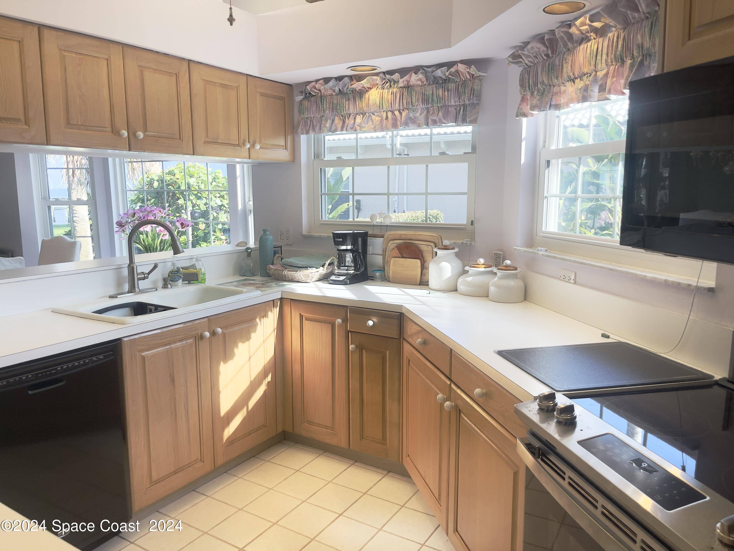 Melbourne Beach, FL 32951,408 La Costa ST