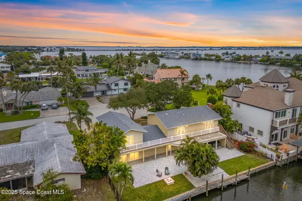 Indian Harbour Beach, FL 32937,520 Bahama DR