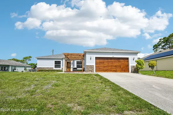 Palm Bay, FL 32909,982 Colonial AVE SE