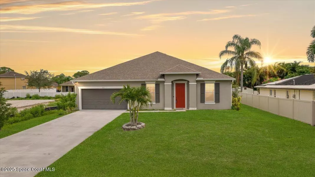 451 Barber ST SE, Palm Bay, FL 32909