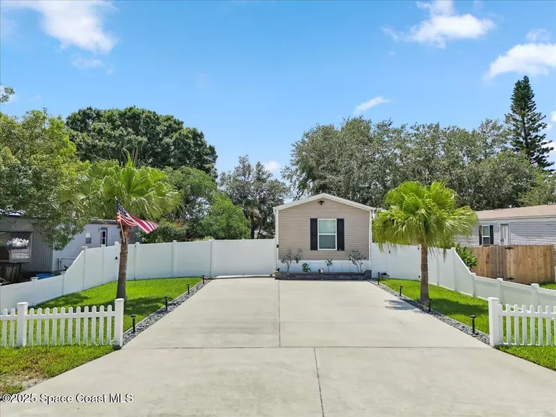 1801 Cedar ST, Rockledge, FL 32955