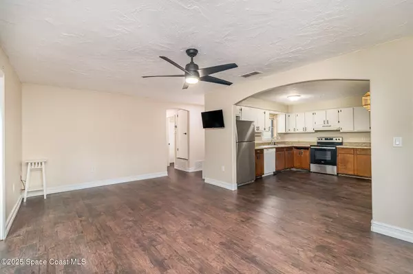 Rockledge, FL 32955,13 Scott LN