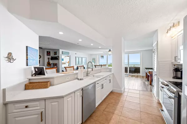 Indian Harbour Beach, FL 32937,2085 Highway A1a HWY #3204