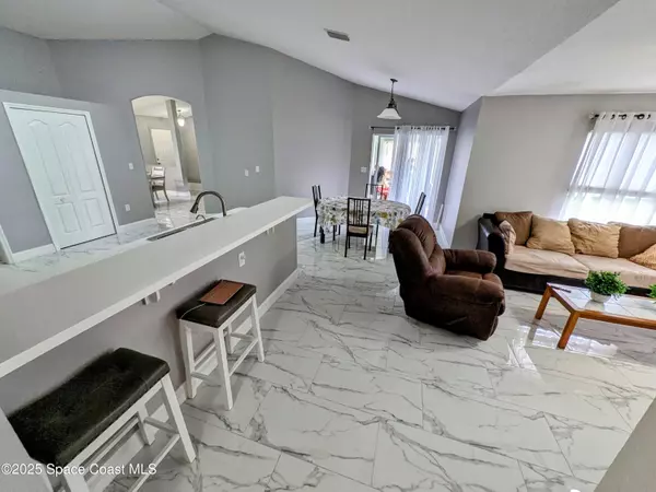 Palm Bay, FL 32909,872 Ravenswood ST SE