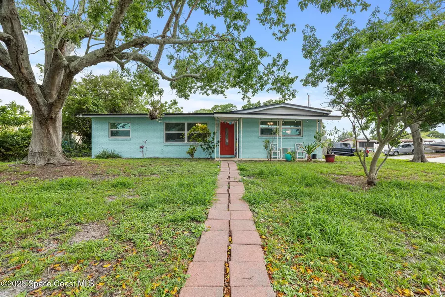 1438 Albert DR, Melbourne, FL 32935
