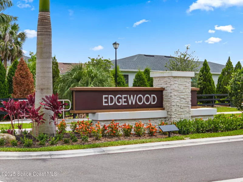 743 Veridian CIR NW, Palm Bay, FL 32907