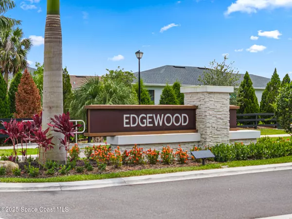 743 Veridian CIR NW, Palm Bay, FL 32907