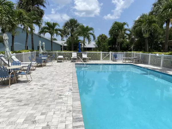 20 Anchor DR, Indian Harbour Beach, FL 32937