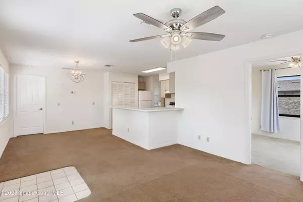 Vero Beach, FL 32962,654 Centre CT SW #201
