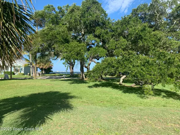 Merritt Island, FL 32952,1327 S Banana River DR