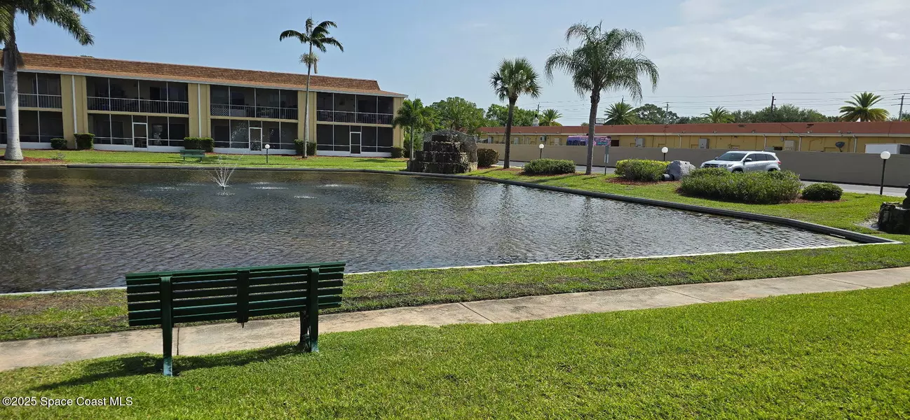 2135 N Courtenay Pkwy #104, Merritt Island, FL 32953