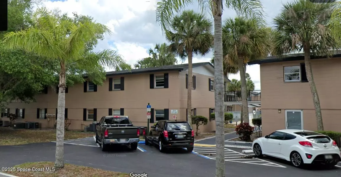 1711 Dixon BLVD #210, Cocoa, FL 32922