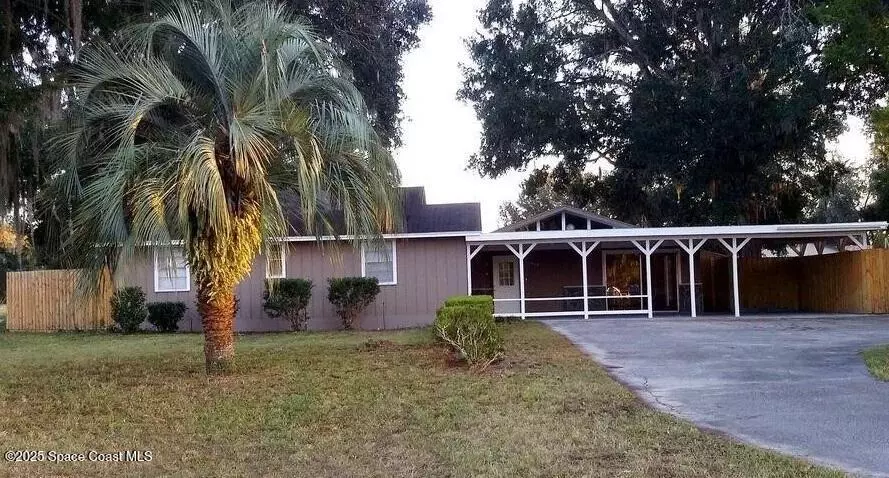 1019 Co Rd 479, Lake Panasoffkee, FL 33538
