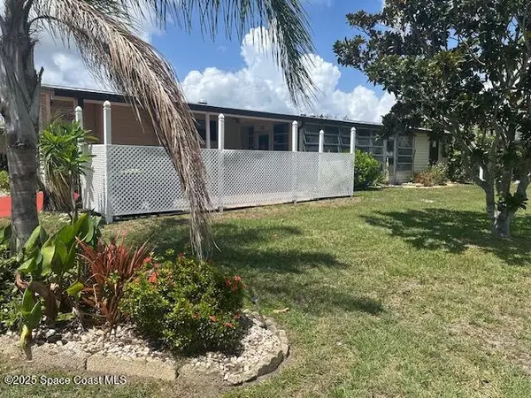 Barefoot Bay, FL 32976,900 Oleander CIR