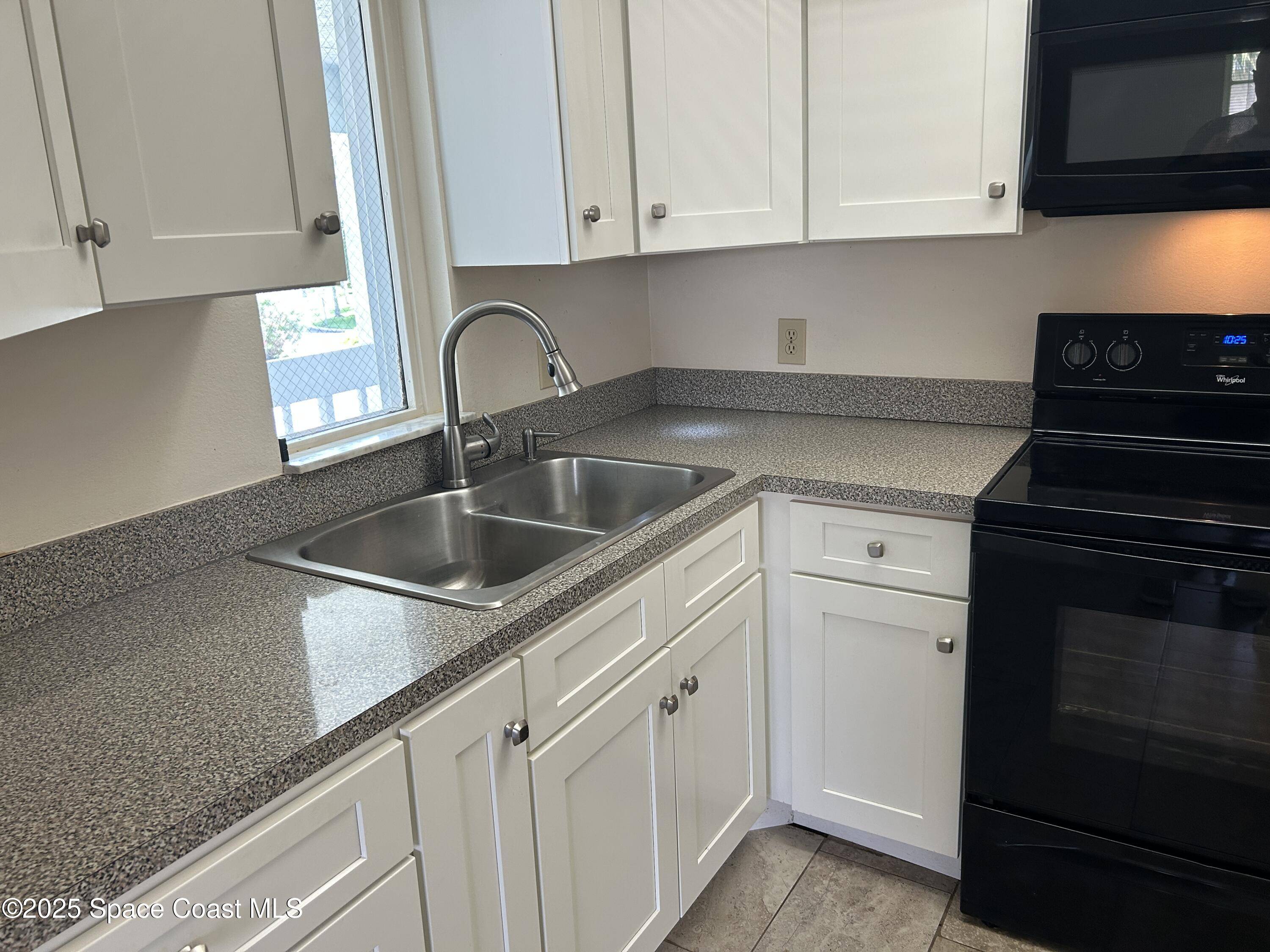 Palm Bay, FL 32905,951 Sonesta AVE NE #204