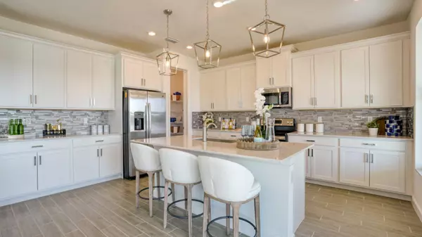 Palm Bay, FL 32907,1987 Fuchsia PL NW