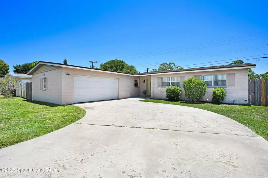 1426 Floyd DR, Rockledge, FL 32955