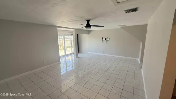 Indian Harbour Beach, FL 32937,1044 Ashley AVE
