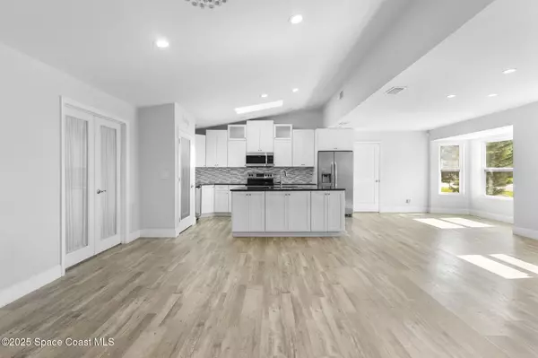 Palm Bay, FL 32909,120 Cascade AVE SE