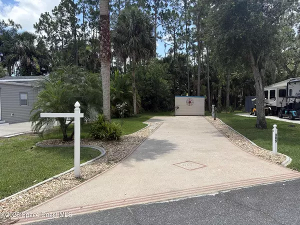 385 Oak Cove RD, Titusville, FL 32780