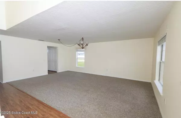 Poinciana, FL 34759,501 Lakeview CT