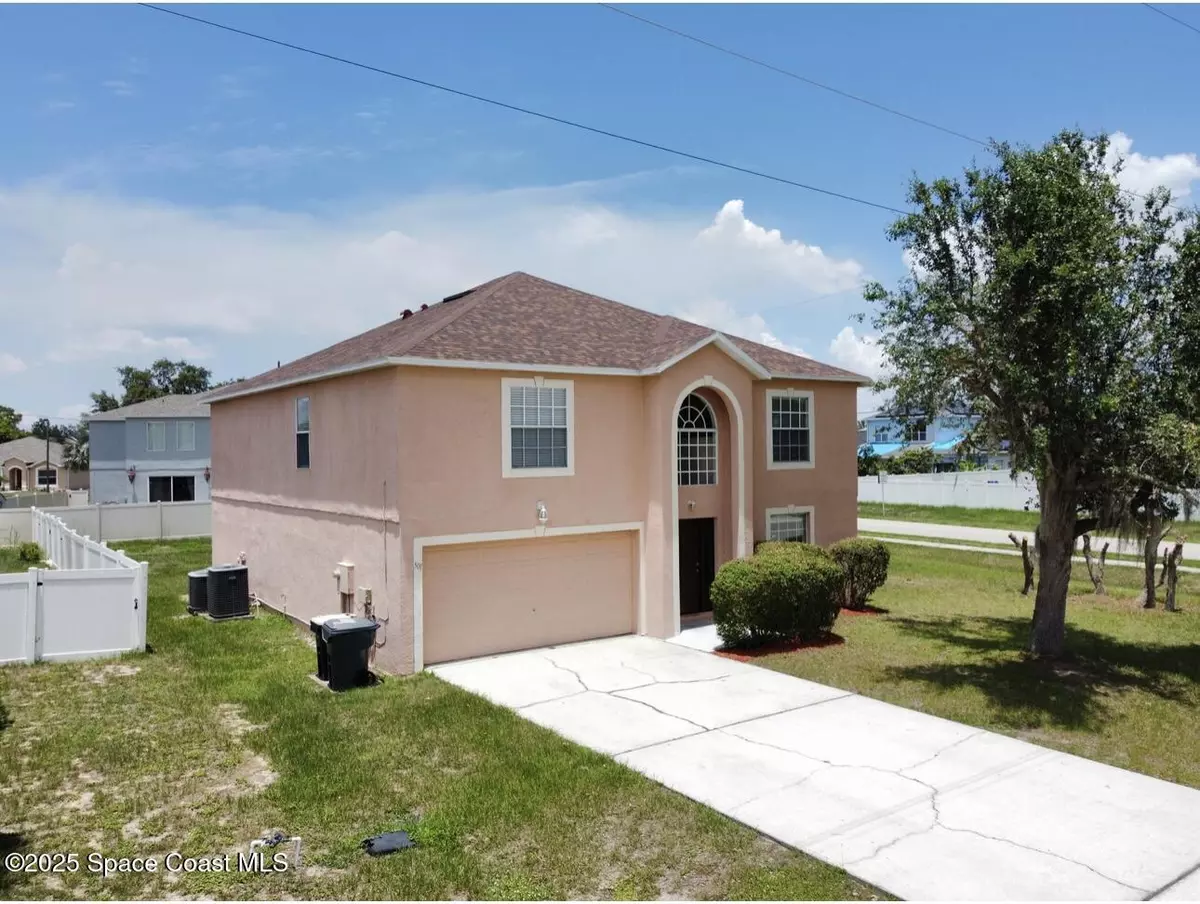 Poinciana, FL 34759,501 Lakeview CT