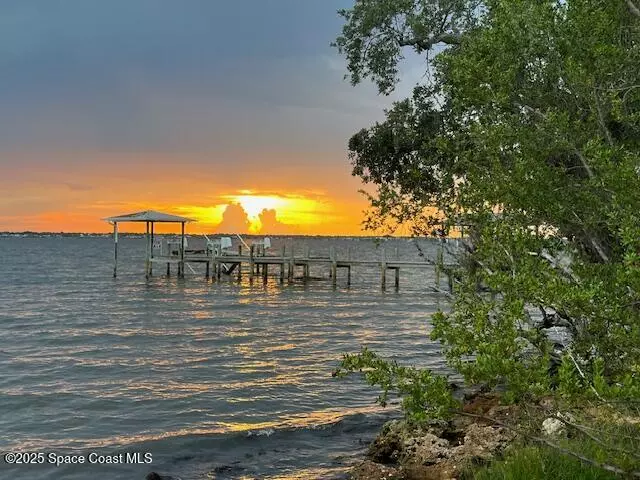 10100 S Tropical TRL, Merritt Island, FL 32952