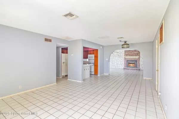 Satellite Beach, FL 32937,770 2nd AVE