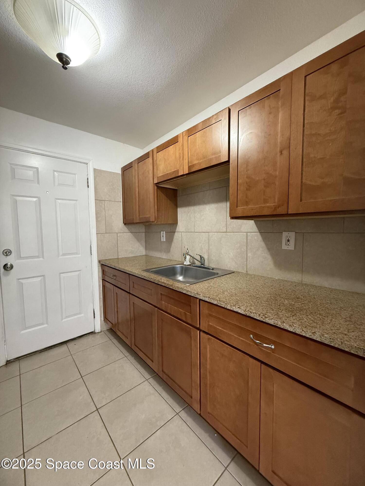 Melbourne, FL 32935,1432 Parkway DR #2b