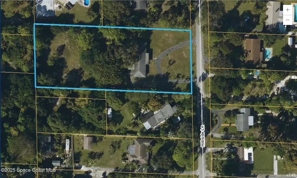 6581 Hillside LN, Lake Worth, FL 33467