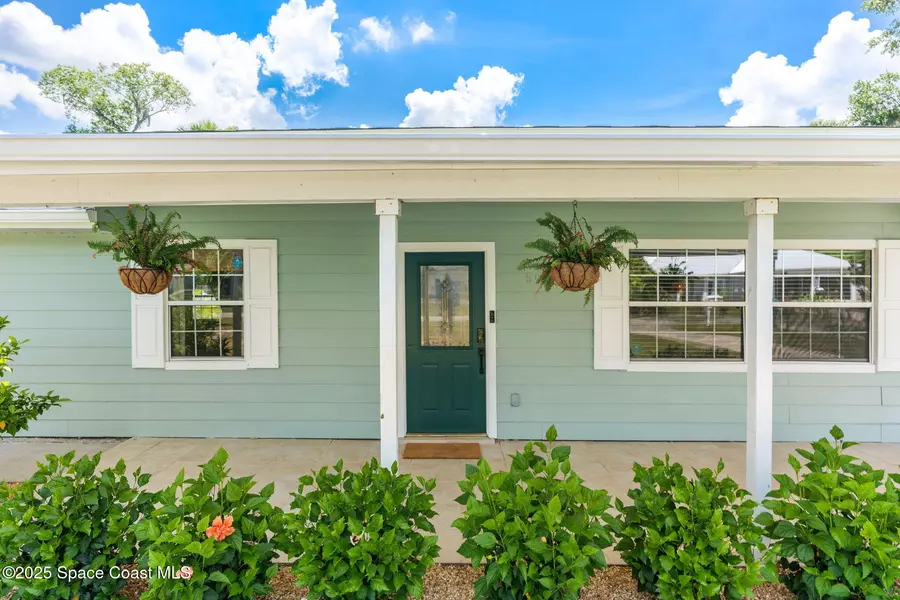 5530 Rons RD, Merritt Island, FL 32953