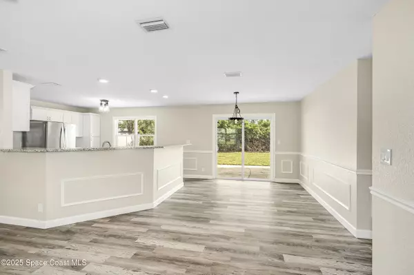 Palm Bay, FL 32909,1041 Braddock AVE SE