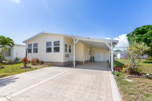 333 Loquat DR, Barefoot Bay, FL 32976