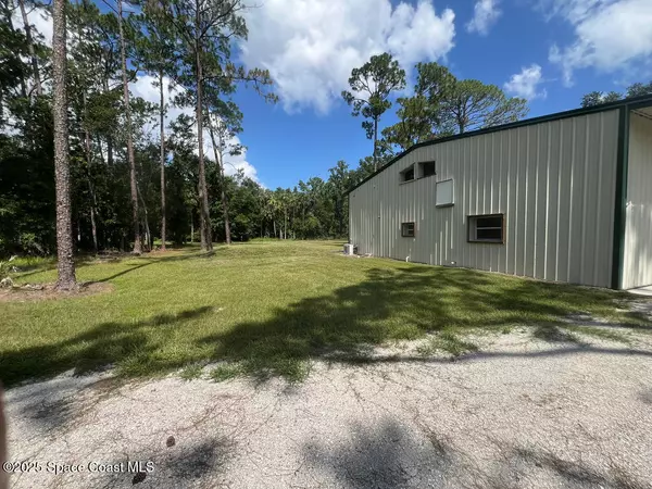 Oviedo, FL 32765,1580 N Division ST