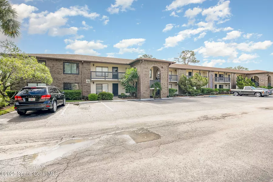 1515 Huntington LN #423, Rockledge, FL 32955
