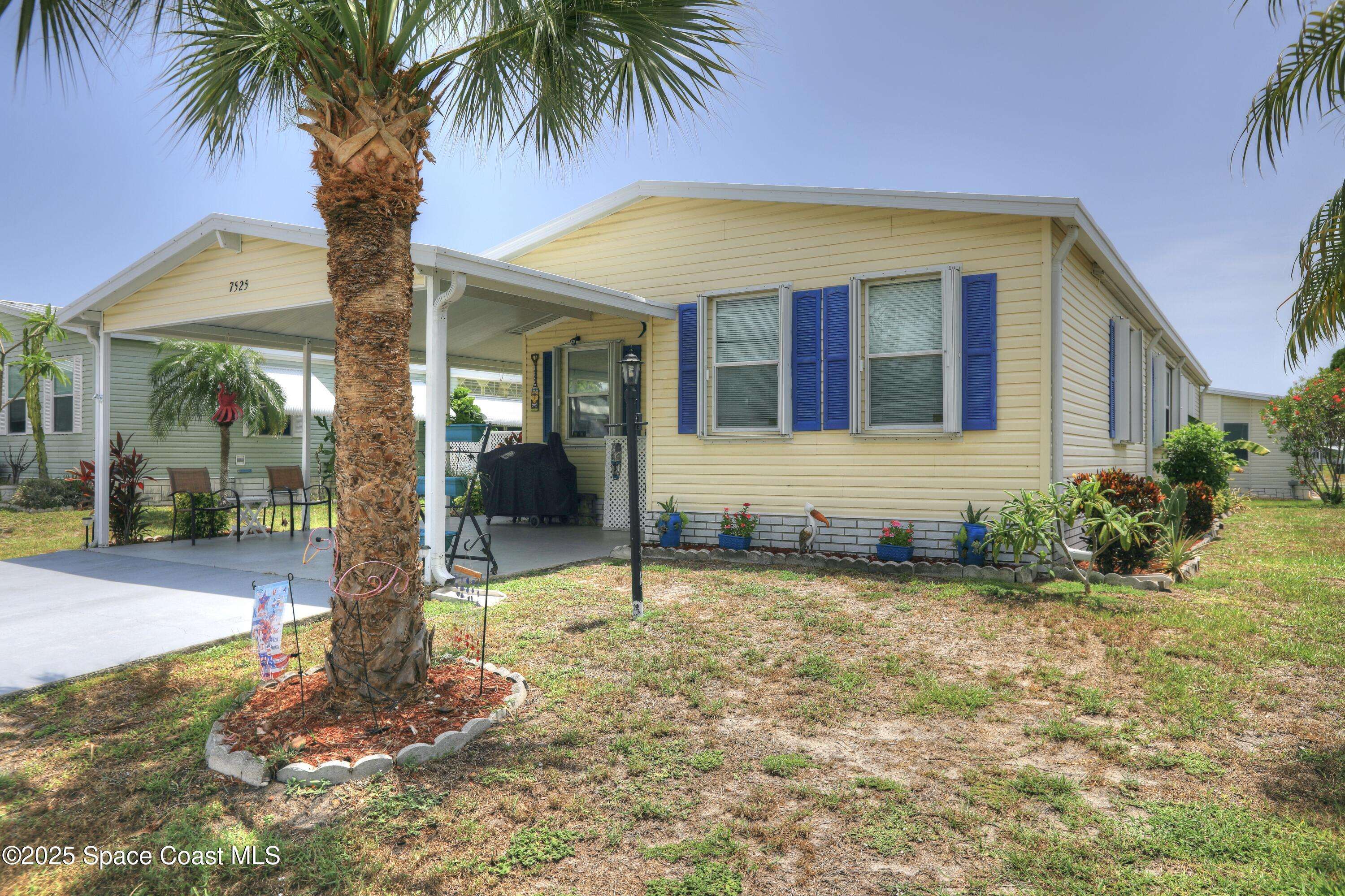Micco, FL 32976,7525 Montauk AVE #S8