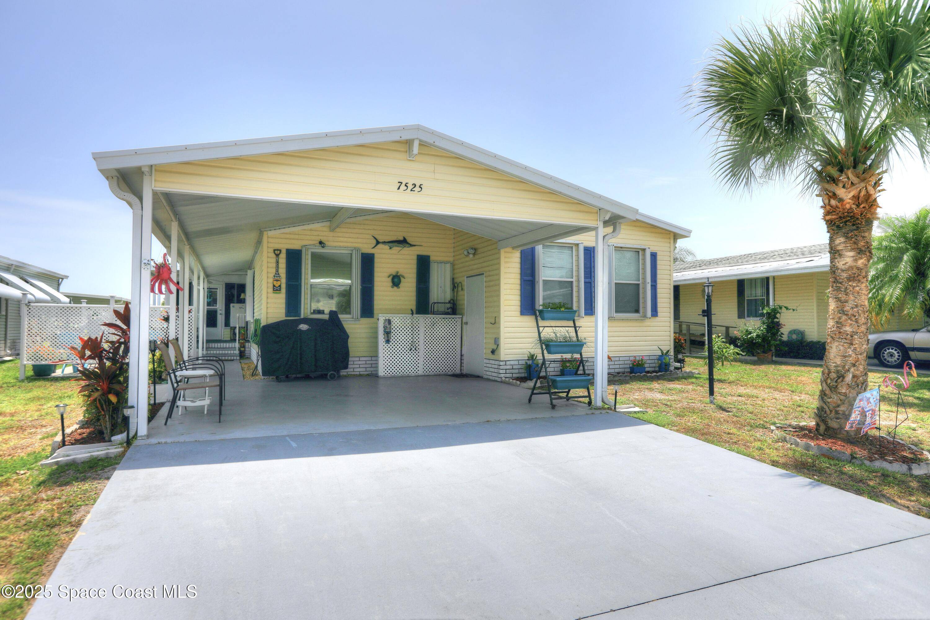 7525 Montauk AVE #S8, Micco, FL 32976