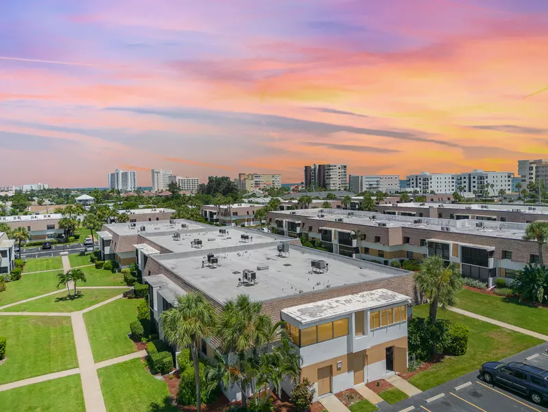 2700 N Highway A1a ##11-101, Indialantic, FL 32903