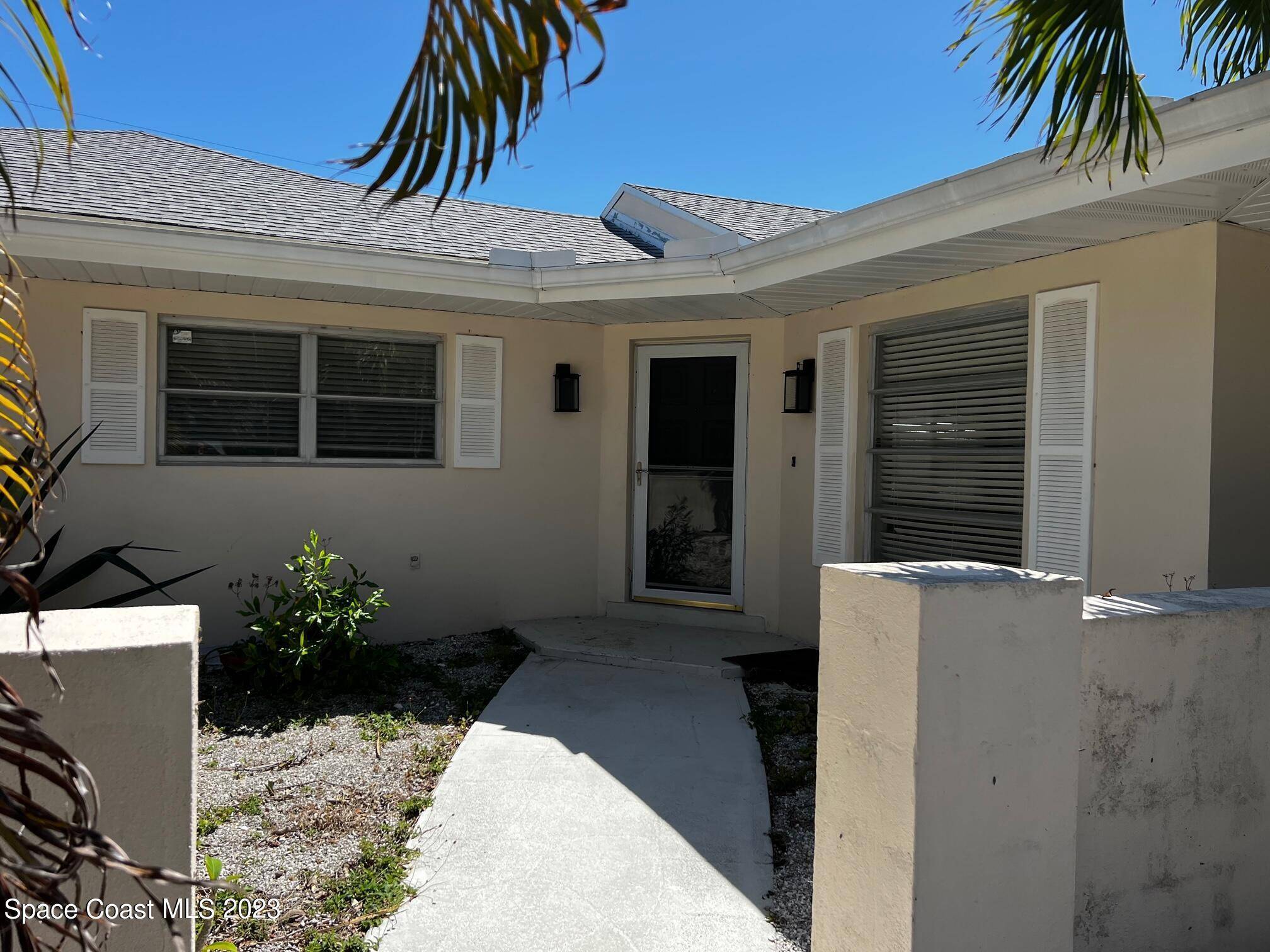 205 Melbourne AVE, Indialantic, FL 32903