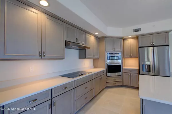 Melbourne, FL 32901,1465 S Harbor City BLVD #204