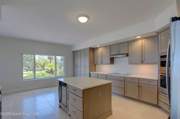 Melbourne, FL 32901,1465 S Harbor City BLVD #204