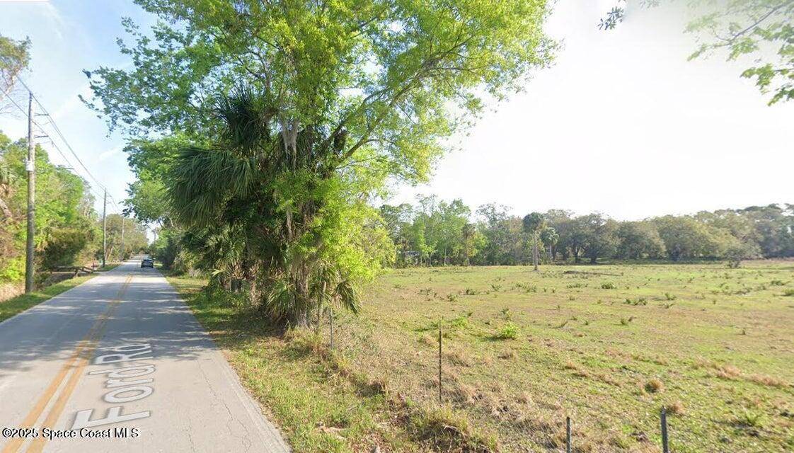 0000 Ford RD, Mims, FL 32754