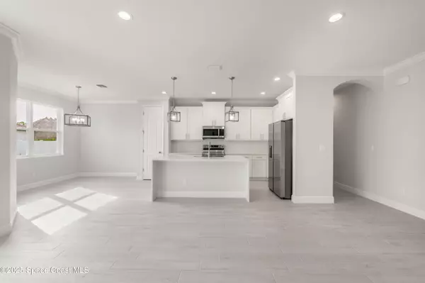 Palm Bay, FL 32908,210 La Gore ST
